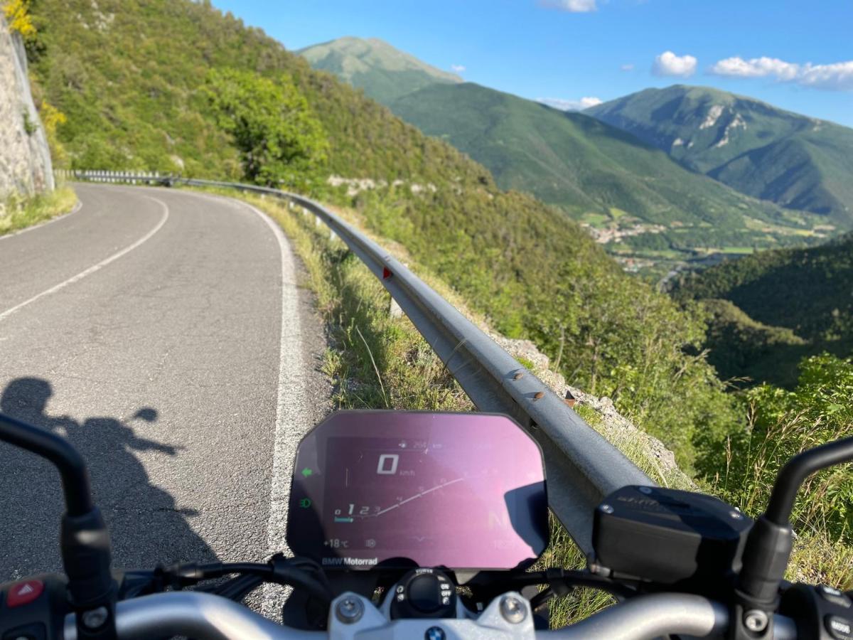 Appartamento Di Via Monterone Spoleto Eksteriør bilde